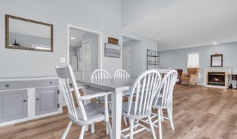 3 Drake Dr, Bayville, NJ 08721
