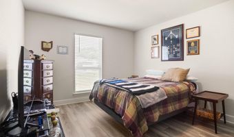 6285 Emerald Lk Dr, Biloxi, MS 39532