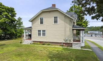 36 Vernon St, Auburn, ME 04210
