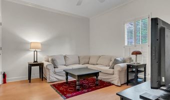 2008 Cameron Dr, Albany, GA 31721