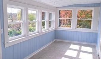 81 Belmont Ave, Belfast, ME 04915