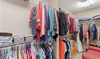 341 Spotted Ridge Cir, Woodstock, GA 30188