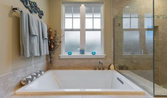 2563 Umeke Cir 64, Kihei, HI 96753