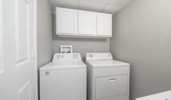 411 N 6th St, Beresford, SD 57004