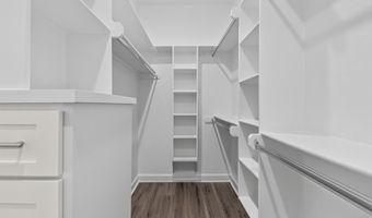 1176 Duke Dr, Bauxite, AR 72011