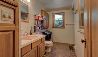 1738 N ERB St, Appleton, WI 54911