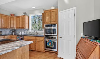 1601 Frank Hill Rd, Ashland, OR 97520