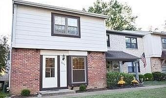 2373 Hiddengarden Ct, Ballwin, MO 63021
