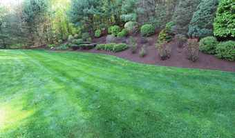 19 Devonshire Ct, Avon, CT 06001