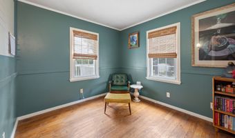 140 Garfield Rd, Bristol, CT 06010