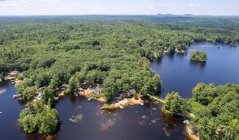 396 Mica Point Rd, Barrington, NH 03825