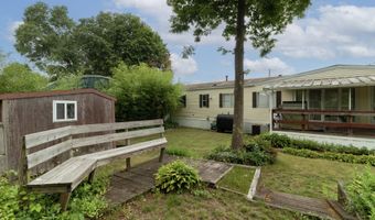 525 E Main St Trlr 33, Branford, CT 06405
