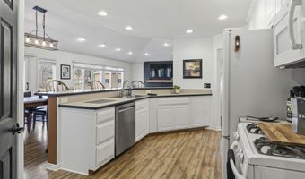 600 Cherry St, Algonac, MI 48001