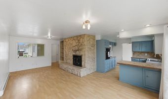 835 12TH St, Bandon, OR 97411