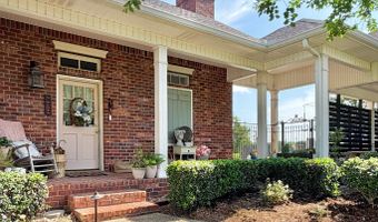 600 Techeview Dr, Berwick, LA 70342