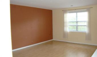 2509- D S WALTER REED Dr D, Arlington, VA 22206