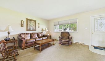 2400 Anthony Dr, Anderson, IN 46012
