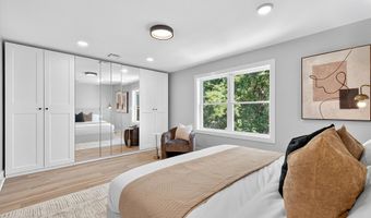 29 W 9TH St, Bayonne, NJ 07002