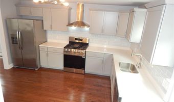 52 Hillwood St, Cranston, RI 02920