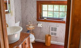 13 Hampton Ln, Amagansett, NY 11930