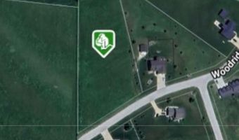 128 Wood Ridge Dr, Anamosa, IA 52205