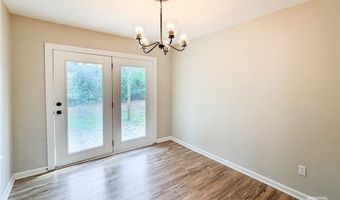 205 Pamela Dr, Allenhurst, GA 31301