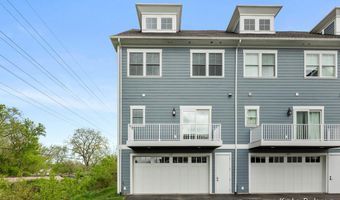 657 Greenslate Dr SE, Ada, MI 49301