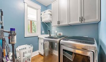 213 River Trl, Ball Ground, GA 30107