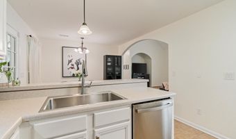 210 IRONWOOD Cir, Alabaster, AL 35007