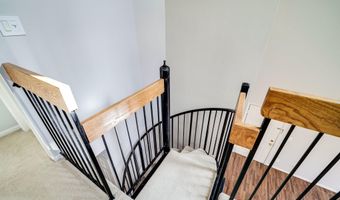 7012 IRWELL Ln 14E, Alexandria, VA 22315