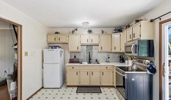 648 S Old Stage Rd, Albrightsville, PA 18210
