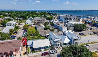 109 COURT St, Bay St. Louis, MS 39520
