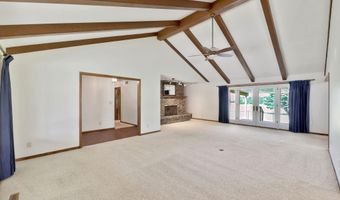 740 Fairway Ct, Augusta, KS 67010