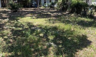 1103 Emmons St, Beaufort, SC 29902