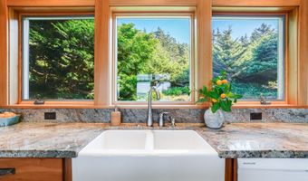 31911 CLATSOP Ln, Arch Cape, OR 97102