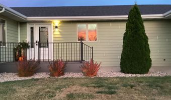 12920 Prairiewood Dr, Aberdeen, SD 57401