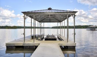 1034 N Pointe Dr, Lincolnton, GA 30817