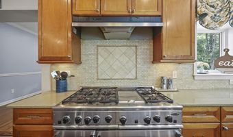 76 Culberson Rd, Basking Ridge, NJ 07920