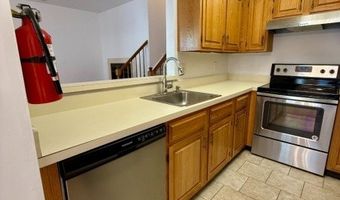 18 Encampment Dr, Bedminster, NJ 07921