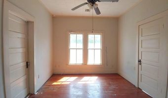 105 5th St, Abbeville, LA 70510