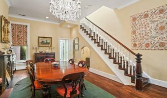 628 A St NE, Washington, DC 20002
