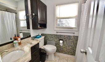 25 High Point Ter, Alloway, NJ 07461