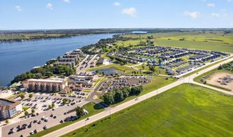 570 Linden Dr 316, Arnolds Park, IA 51331