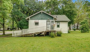 601 S Madison Ave, Aurora, MO 65605