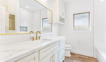 835 S 8th St, Aransas Pass, TX 78336