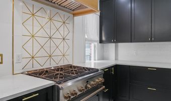 322 E CAPITOL St NE, Washington, DC 20003