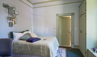 155 Central Ave, Ashland, OR 97520