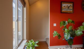 2953 E Ave, Cody, WY 82414