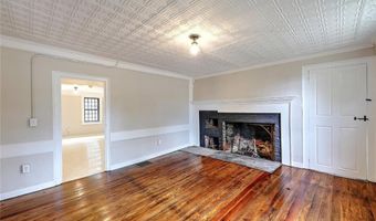 1147 Great Rd, Lincoln, RI 02865