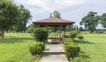 1323 Hilltop Dr, Alma, AR 72921